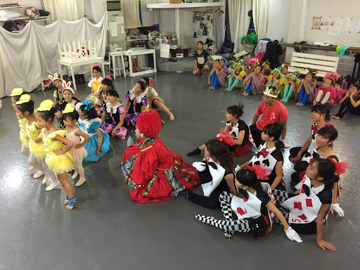 ダンススクール 705 + Dance Lab