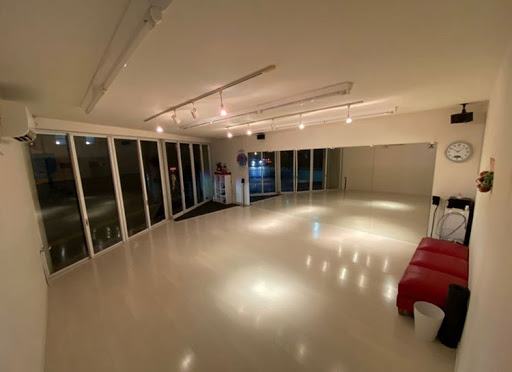 ダンススクール A-Stadio