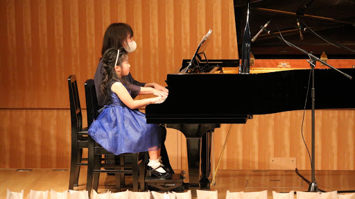 ダンススクール Aoba Pianovokaru School