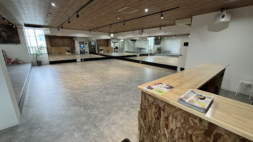 ダンススクール Atsugi Ekimae Dance Studio