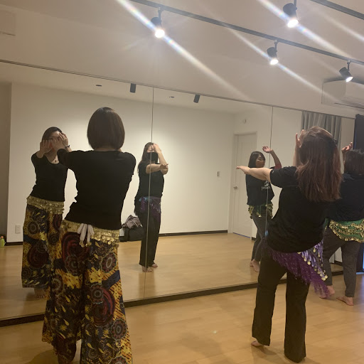 ダンススクール B-Wave Belly Dance & Yoga Studio