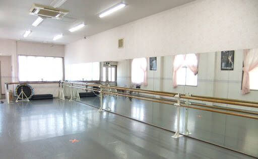 ダンススクール Ballet Studio Esupe Lert