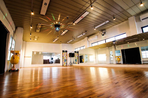ダンススクール Dance Studio 1To3