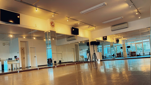 ダンススクール Dance Studio Cande 住道校
