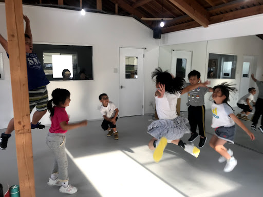 ダンススクール Dance Studio Hi-5