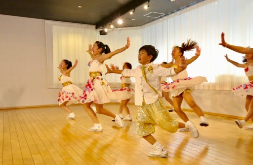 ダンススクール Dance Studio Oops