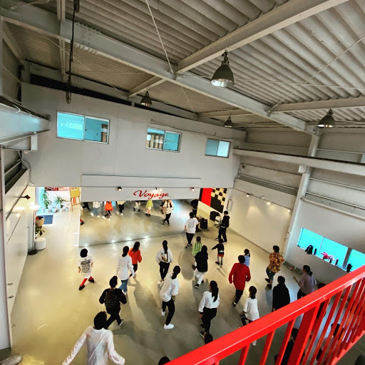ダンススクール Dance Studio Voyage