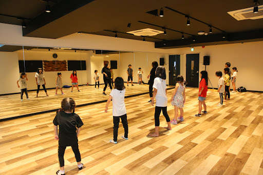 ダンススクール Dansusukuru Tokyosuteppusu Atsu Hachiojiko