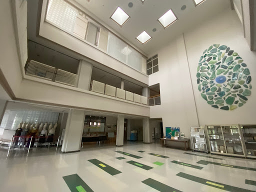 ダンススクール Hachijō High School