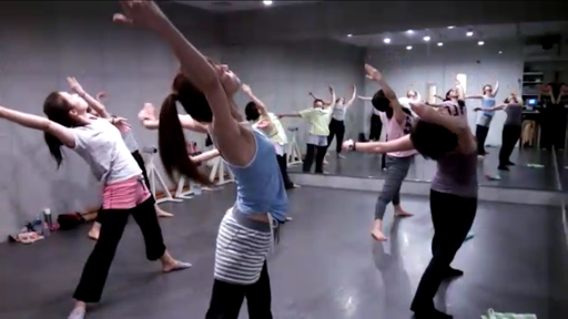 ダンススクール Hand-Clap Dance Gym