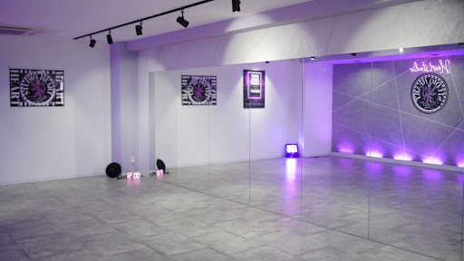 ダンススクール Heart Dance Studio