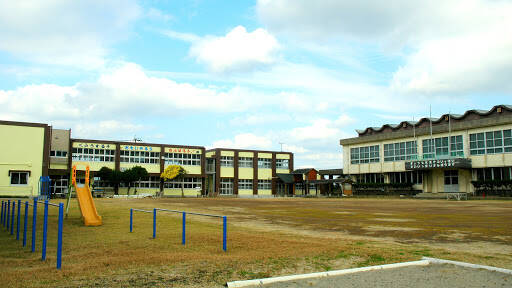 ダンススクール Hoshihara Elementary School