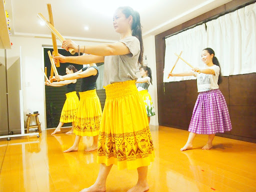ダンススクール Hula Hālau O Leihiwaonālaniākea