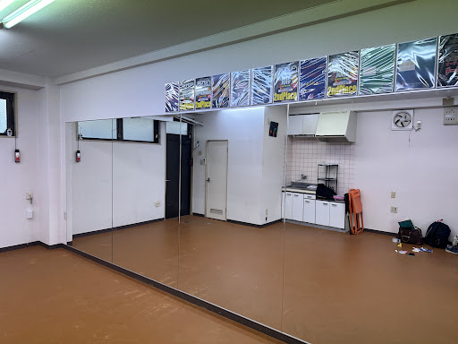ダンススクール Indahouse Dance Studio あきる野校(インダハウスダンススタジオ)