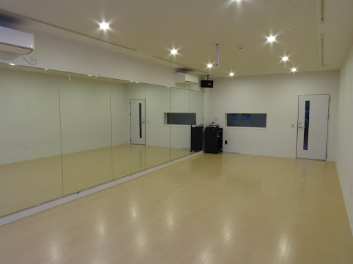 ダンススクール Kmi/Dance Studio