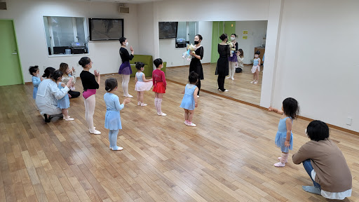 ダンススクール Lisa Maria British Ballet Arts Ise Dance Studio