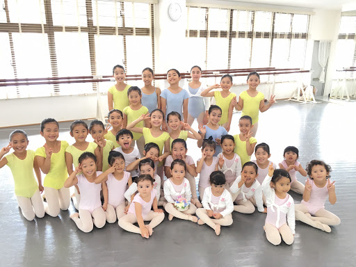 ダンススクール Midorikan Ballet Studio Ginowan Dance Studio