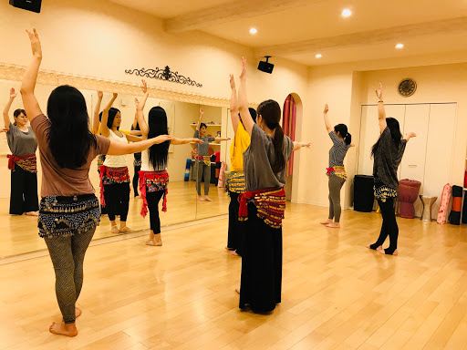 ダンススクール Miwa Bellydance Fusion スタジオアイワ