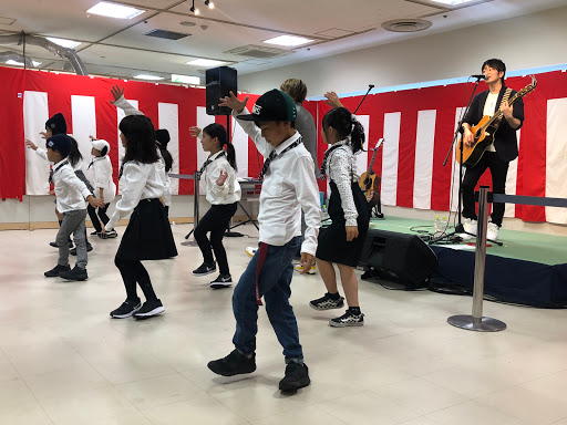ダンススクール Out Cloud Entertainment
