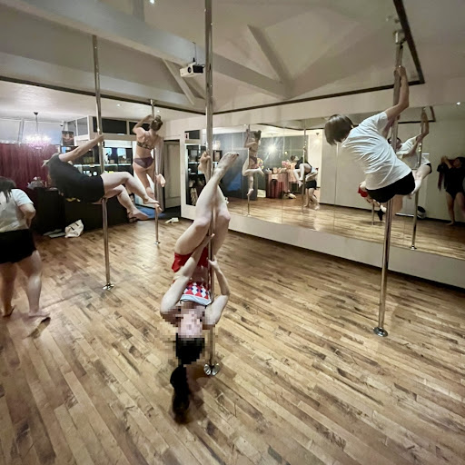 ダンススクール Studio Armeria スタジオアルメリア ポールダンス