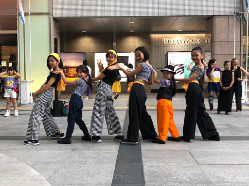 ダンススクール Triple Star