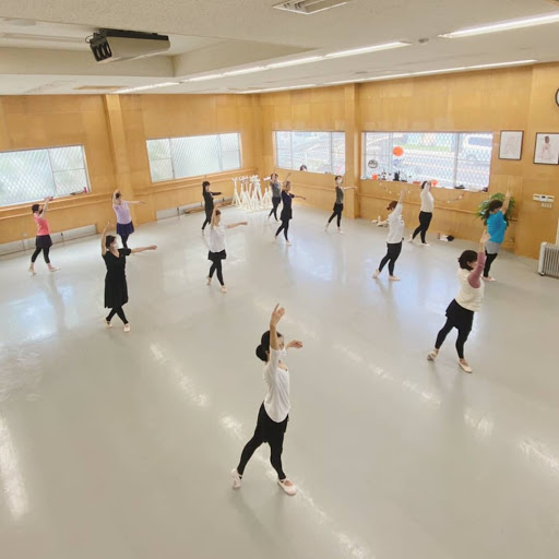 ダンススクール Yokouchijuri School Of Ballet