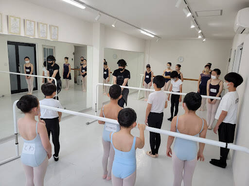 ダンススクール Youballetstudio
