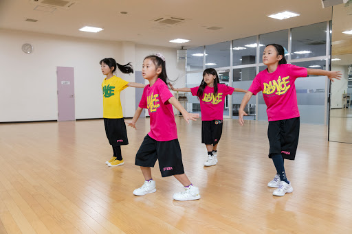 ダンススクール キッズスクール フィッタナタリー