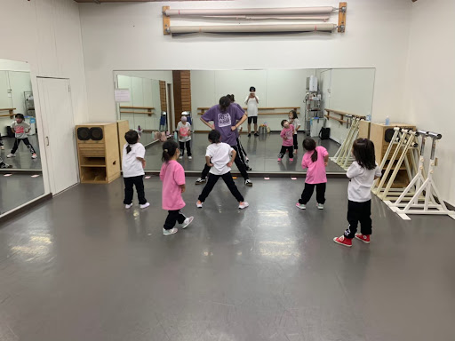 ダンススクール リアクションダンススクール狛江校(水)