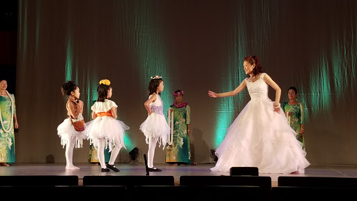 ダンススクール 芸能プロダクションA☆R☆K(元A☆R☆Kジュナダンススクール))